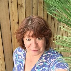 Meet your Posher, Carol